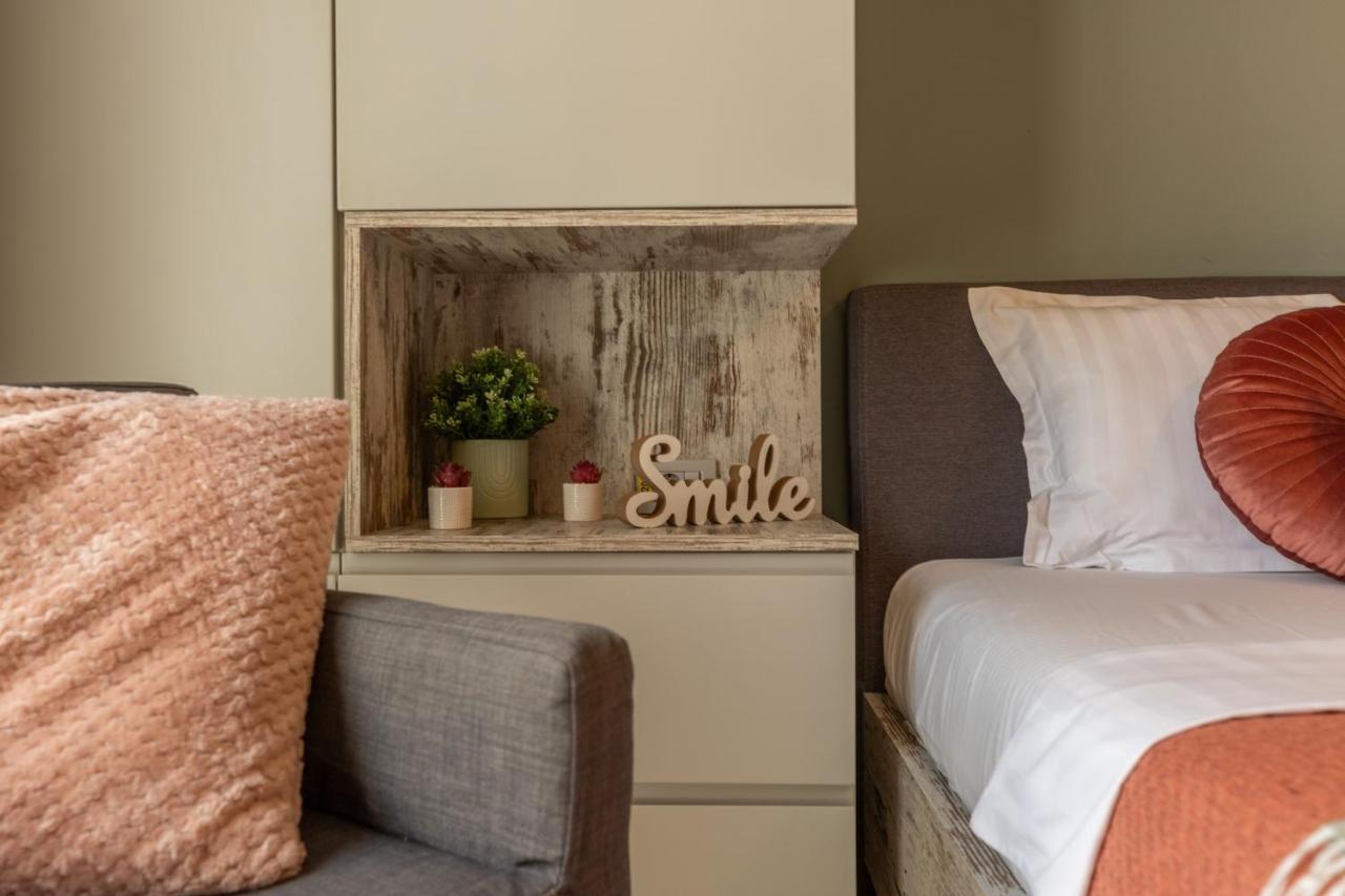 Modern 1Br Apt In The Old Town: The Perfect Choice Bucureşti Eksteriør bilde